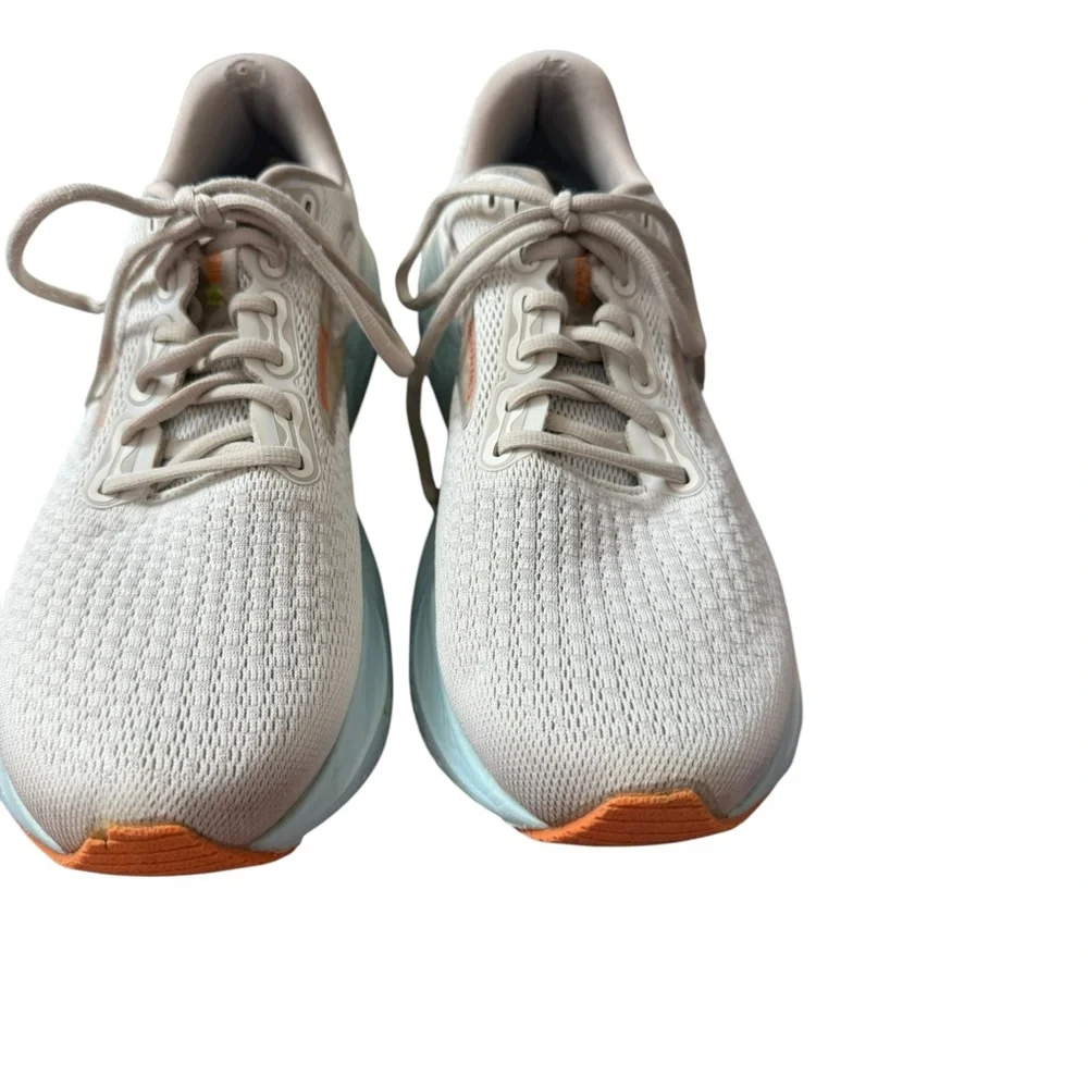 Brooks Glycerine 21 Women's Athletic Shoes - Cream and‎ Light Gray - Size 10.5